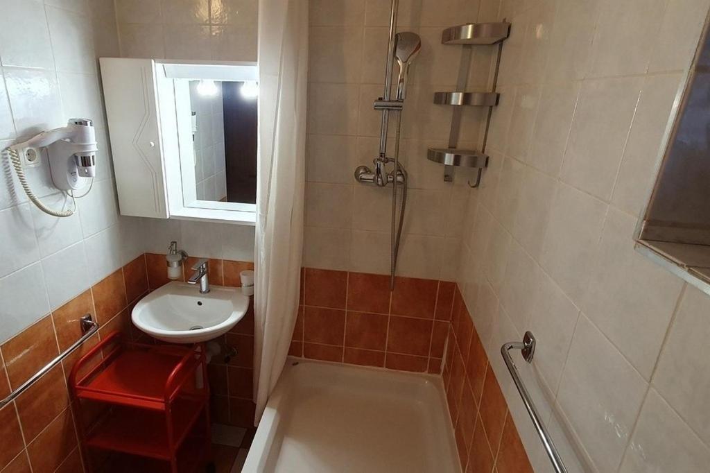 Apartments For Families With Children Lopar, Rab - 22227 Номер фото