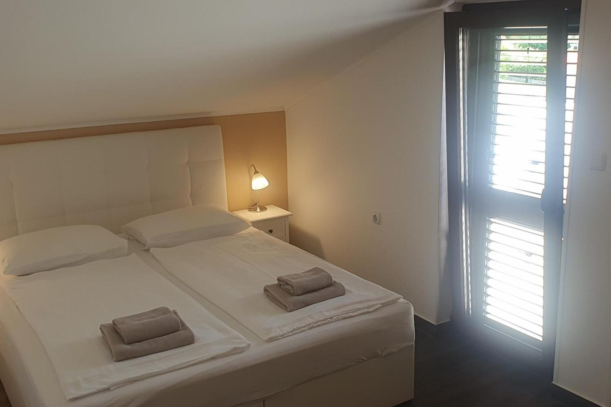 Apartments For Families With Children Lopar, Rab - 22227 Номер фото