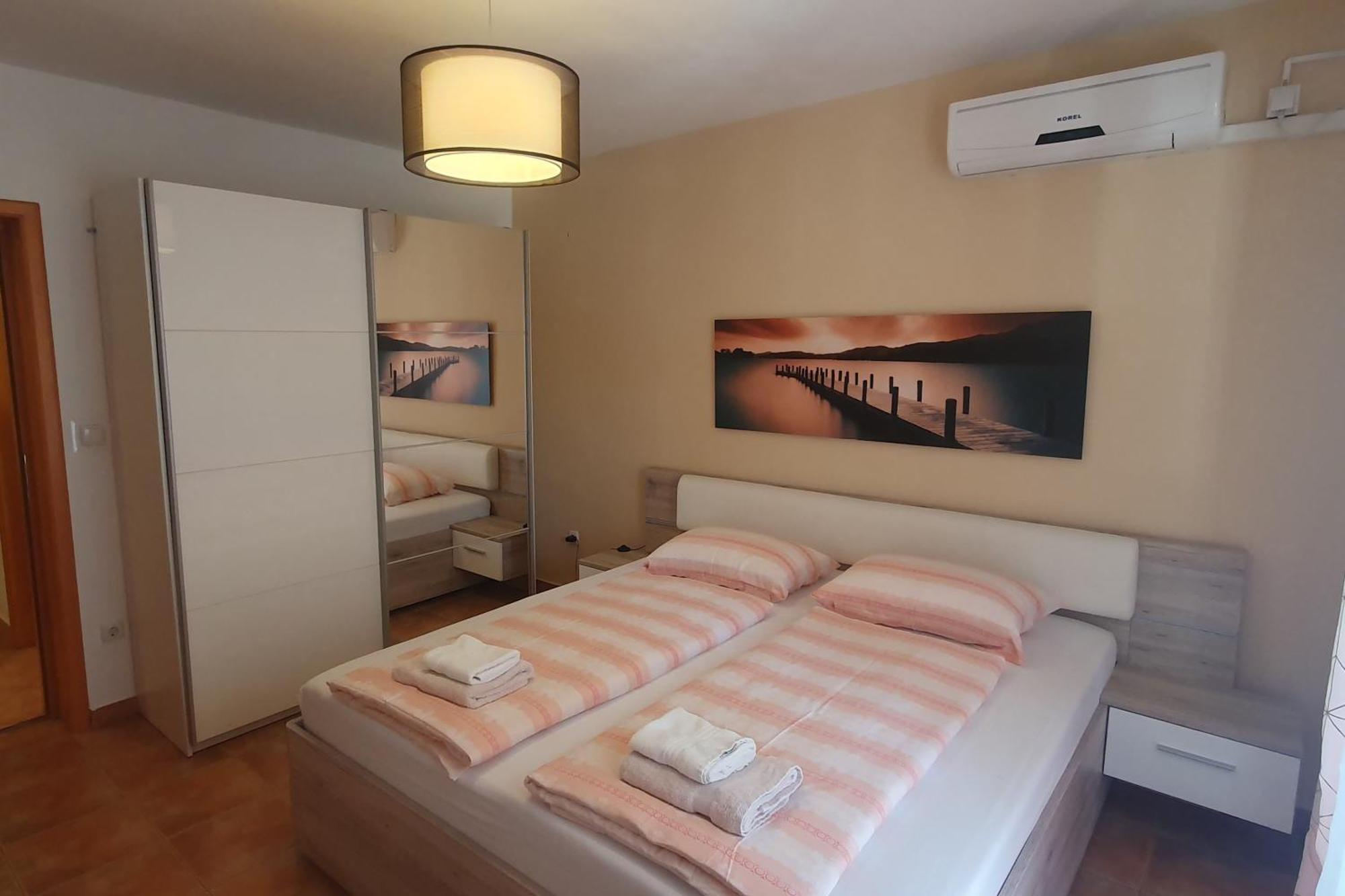 Apartments For Families With Children Lopar, Rab - 22227 Номер фото